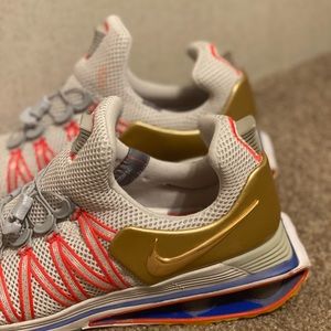 Nike shox gravity vast grey metallic size 11.5